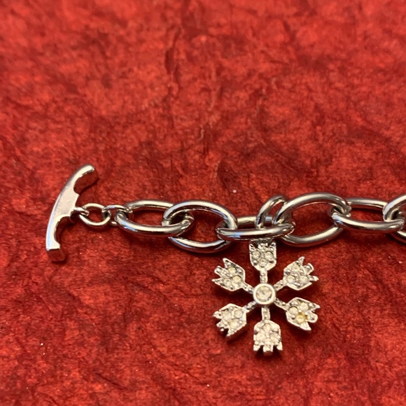 Dainty Silver Tone Snowflake Charm Bracelet - Picture 8 of 9